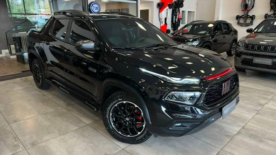 FIAT TORO 2.0 16V TURBO DIESEL ULTRA 4WD AT9 FIAT TORO 2.0 16V TURBO DIESEL ULTRA 4WD AT9